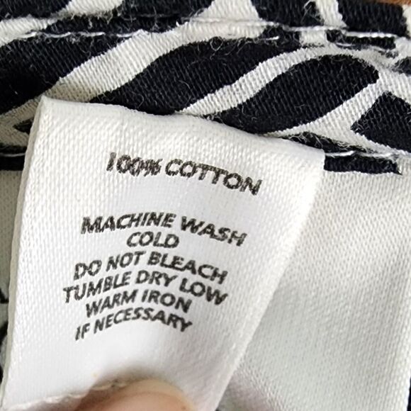 Loft Women's Capped Sleeve Cotton Scoop Neck With Button Detail Top Size Small - Picture 3 of 6